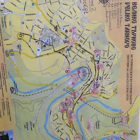 Unique Studio- Great Balcony And View! Parking Possibility! *