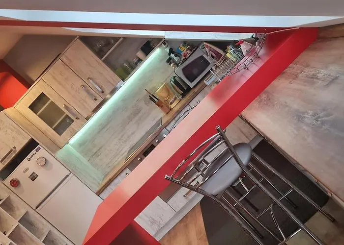 Unique Studio- Great Balcony And View! Parking Possibility! Lejlighed