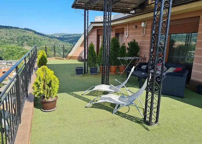 Unique Studio- Great Balcony And View! Parking Possibility! Lejlighed