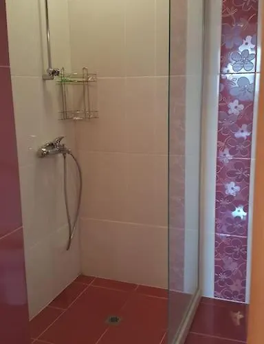 Unique Studio- Great Balcony And View! Parking Possibility! Lejlighed *